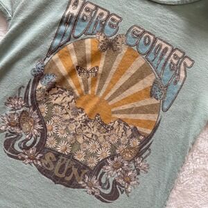 Full Tilt Here Comes the Sun Graphic Tee Green Small Boho Festival Shirt